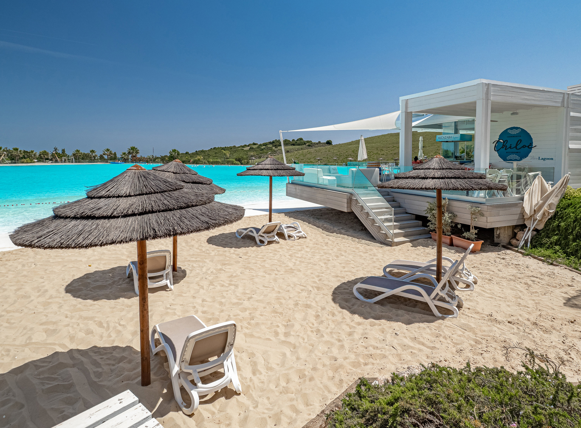 Rez-de-chaussée contemporain avec jardin et vues nature, à deux pas du Crystal Lagoon à Casares Costa !, Espagne