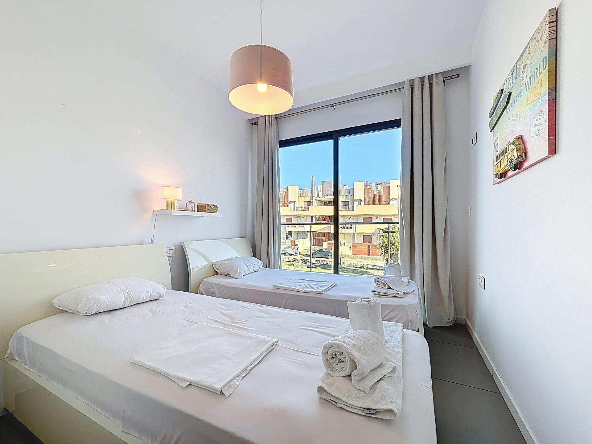 Revente appartement avec solarium, piscine commune à 250 m de la plage., Espagne