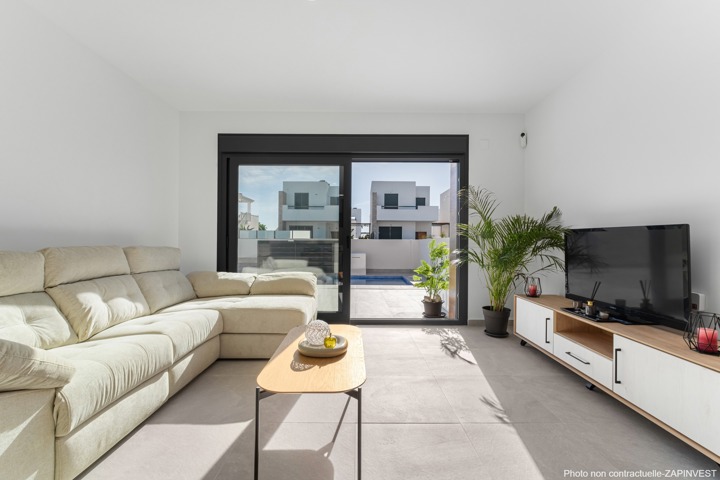 Villa à Daya Nueva avec piscine privée, Costa Blanca, Espagne